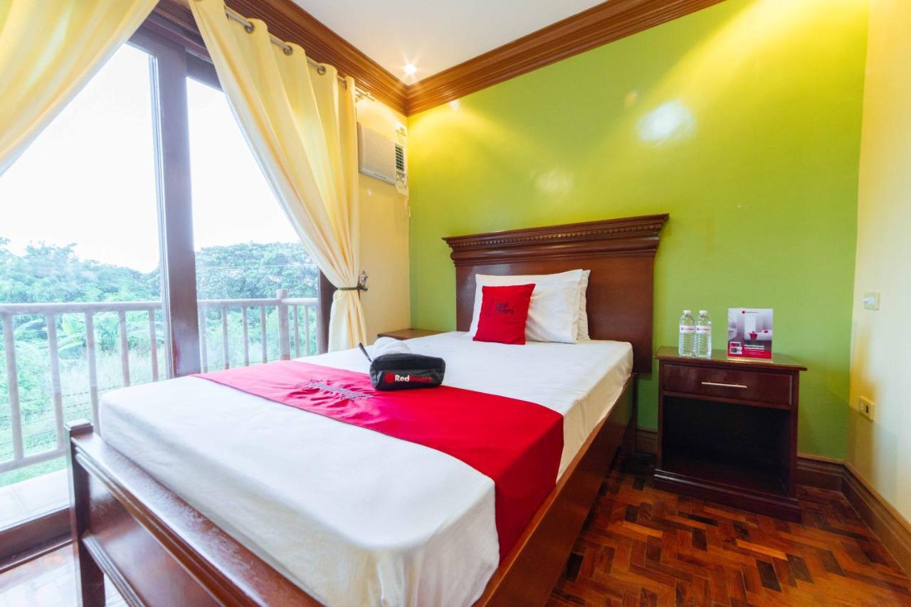 Reddoorz Plus @ Starhomes Olivianville Tarlac City Eksteriør billede